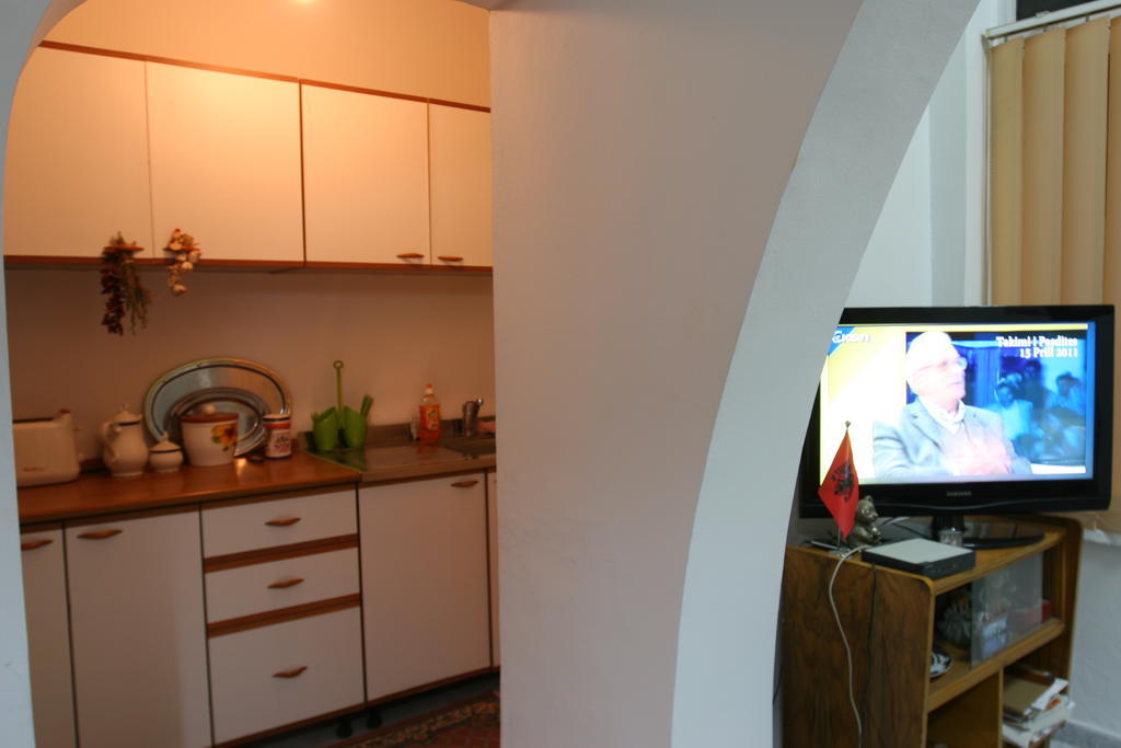 טיראנה Guesthouse Pension Andrea מראה חיצוני תמונה