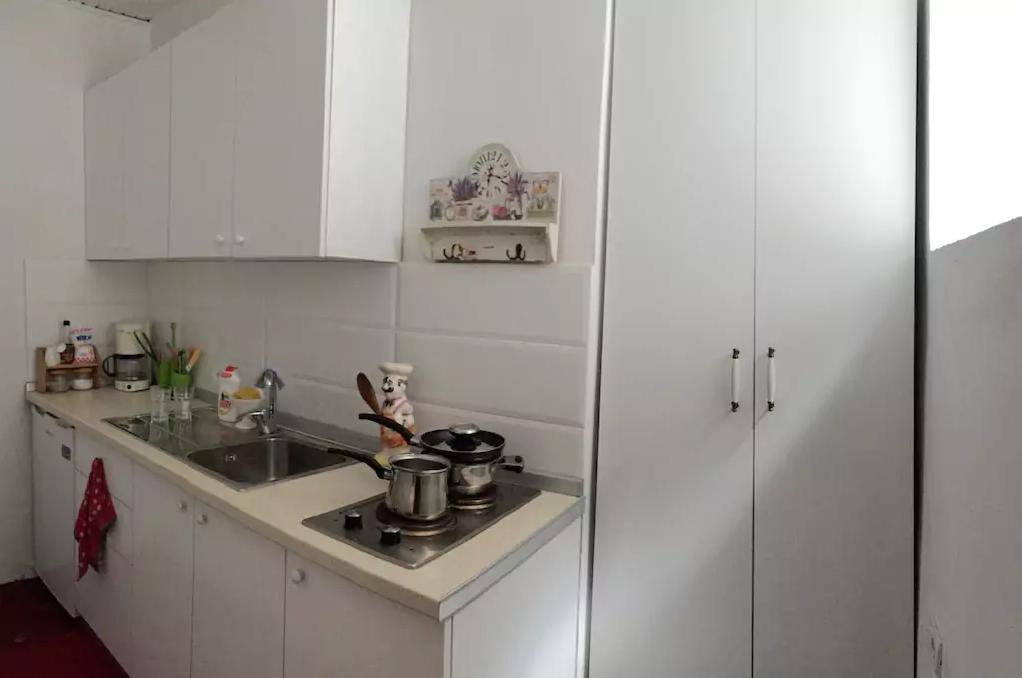 טיראנה Guesthouse Pension Andrea מראה חיצוני תמונה